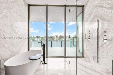 Brand new & never lived in, this 3-be waterfront residence was - photo 4