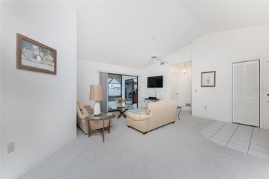 Beautifully maintained 1,732 sq ft, 3-bedroom, 2-bath pool home - photo 6