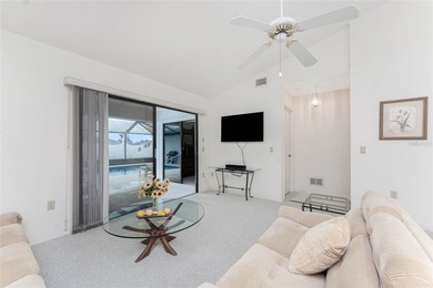 Beautifully maintained 1,732 sq ft, 3-bedroom, 2-bath pool home - photo 9