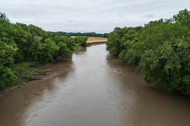 If you are looking for your run of the mill Kansas - photo 4
