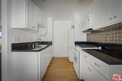 Ideally situated in Ponderosa West, this bright 1-bedroom - photo 13