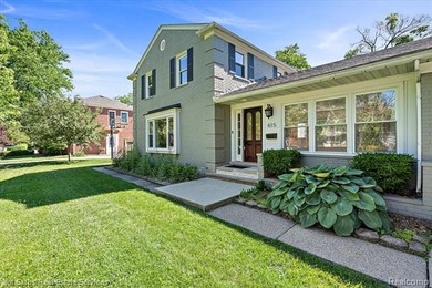 615 Lakepointe presents an exceptional 3-bedroom, 2.1-bath - photo 2