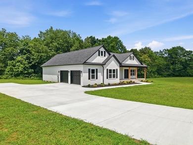 Escape to the peace and privacy of country living just minutes - photo 8