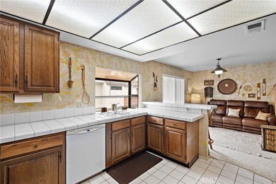 Here is the Hidden Gem you're looking for 2193 sq ft in popular - photo 11