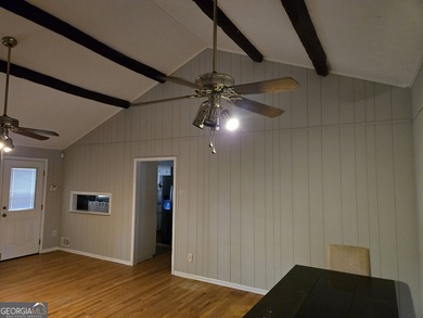 Private all brick ranch within the city limits of Snellville. 4