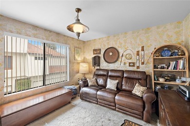 Here is the Hidden Gem you're looking for 2193 sq ft in popular - photo 13