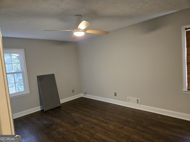 Private all brick ranch within the city limits of Snellville. 4