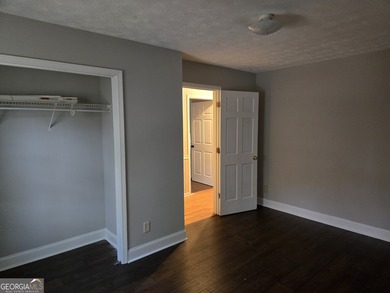 Private all brick ranch within the city limits of Snellville. 4