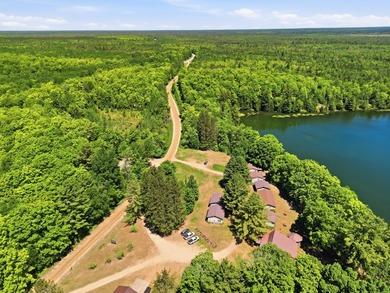 Halfway Lake Cottages is a turnkey waterfront resort on - photo 8