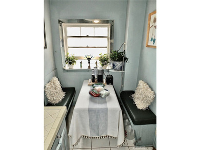 Welcome to the Historic 1922 Saint Regis! This delightful - photo 9