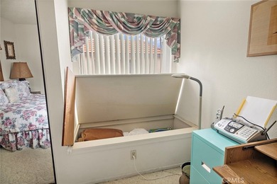 Here is the Hidden Gem you're looking for 2193 sq ft in popular - photo 23