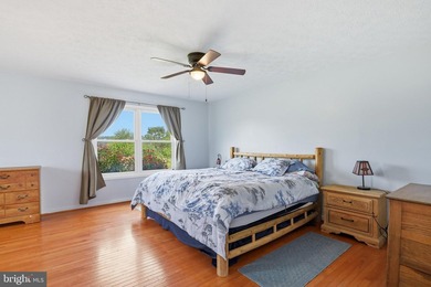 *** Agent: night worker Monday through Friday. Showings 2:00 PM - photo 32