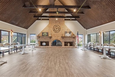 Welcome to this beautifully maintained 3-bedroom, 2.5 bath condo - photo 33