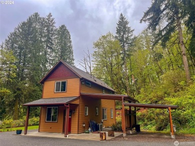 (private lake, pond, creek) Home For Sale in Kalama Washington