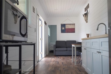 **MUST SEE! Ranch with MODERN CONTAINER HOME build on 13+ Acres - photo 7
