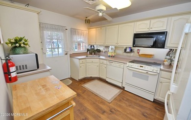 Welcome to the charming 55+ gated community of Leisure Village - photo 12
