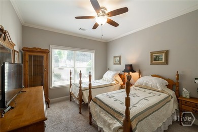 Beautiful home in highly-desirable Rowan Oak Courtyard, a - photo 23