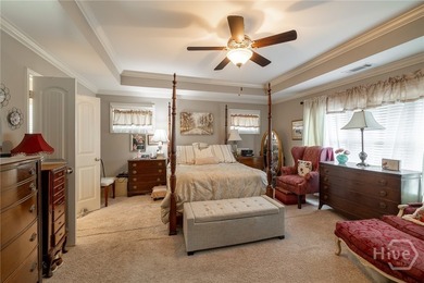 Beautiful home in highly-desirable Rowan Oak Courtyard, a - photo 27