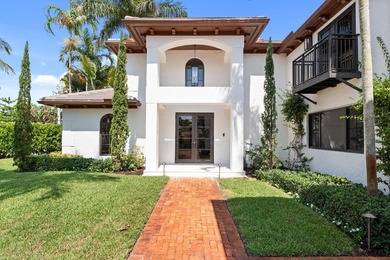Set on the coveted lake block of Lakewood Road in SoSo, this - photo 3