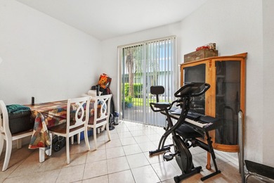 Welcome to this charming 3-bedroom, 2.5-bathroom townhouse - photo 9