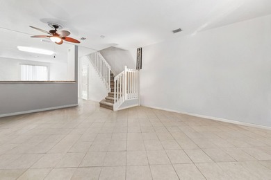 Welcome to this charming 3-bedroom, 2.5-bathroom townhouse - photo 10