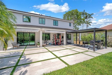 Meticulously maintained and extensively updated 4BR/2.5BA - photo 15