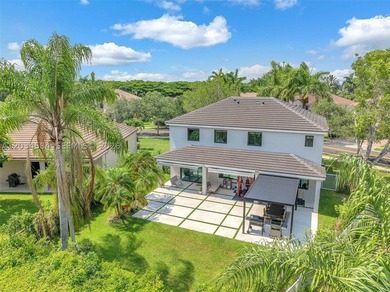 Meticulously maintained and extensively updated 4BR/2.5BA - photo 18