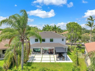 Meticulously maintained and extensively updated 4BR/2.5BA - photo 19