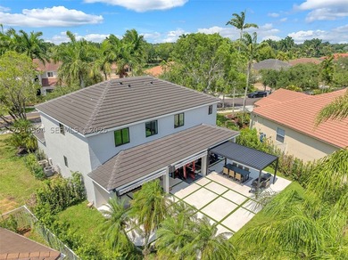 Meticulously maintained and extensively updated 4BR/2.5BA - photo 20
