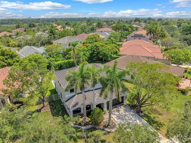 Meticulously maintained and extensively updated 4BR/2.5BA - photo 22