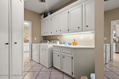 Welcome to 514 S Deerfield Drive in Deerfield subdivision! This - photo 25