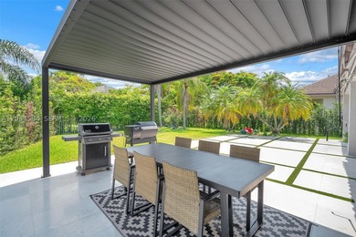 Meticulously maintained and extensively updated 4BR/2.5BA - photo 29