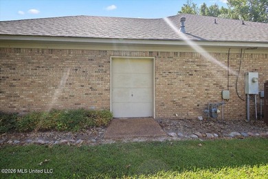 Welcome to 514 S Deerfield Drive in Deerfield subdivision! This - photo 33