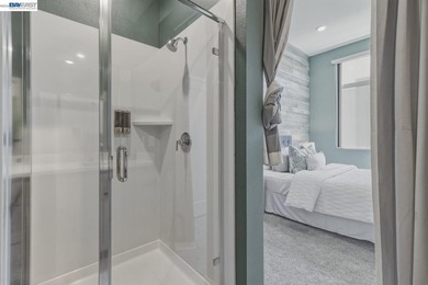 Stunning upgraded townhome in Fremont's highly sought-after - photo 34