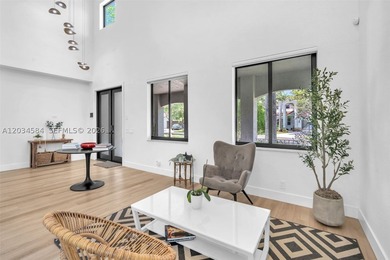 Meticulously maintained and extensively updated 4BR/2.5BA - photo 34
