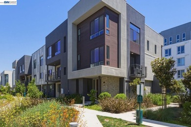 Stunning upgraded townhome in Fremont's highly sought-after - photo 38