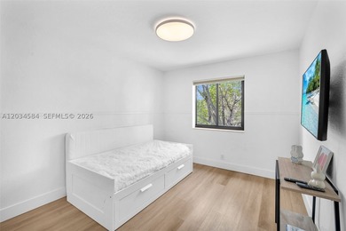 Meticulously maintained and extensively updated 4BR/2.5BA - photo 39