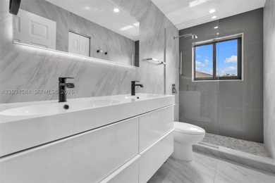 Meticulously maintained and extensively updated 4BR/2.5BA - photo 40