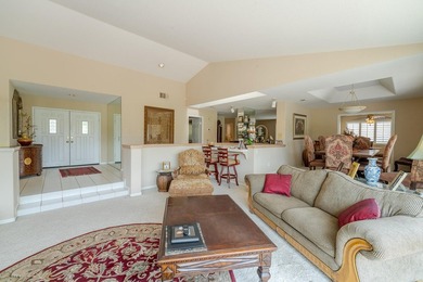 Spectacular Furnished Home. This beautiful four(4) bedroom - photo 4