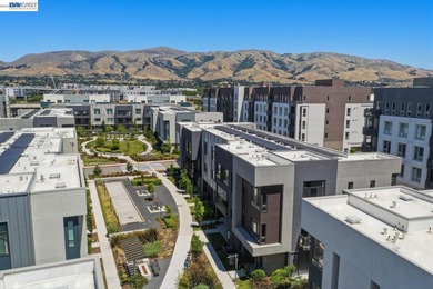 Stunning upgraded townhome in Fremont's highly sought-after - photo 46