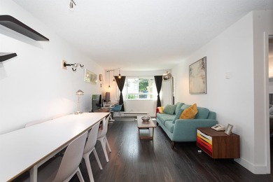 Welcome to this beautifully updated south-facing 1-bedroom home - photo 4