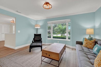 Welcome to this beautifully maintained golf course residence in - photo 7