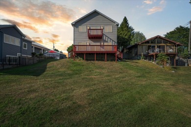 Goguac Lake Home For Sale in Battle Creek Michigan