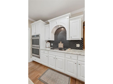 SELLER OFFERING $10,000 BUYER BONUS (buyer can use it for - photo 14