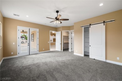 *Brand-new custom home*Elevated desert living with gorgeous