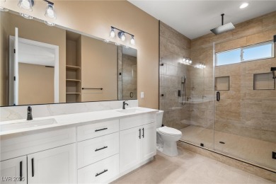 *Brand-new custom home*Elevated desert living with gorgeous