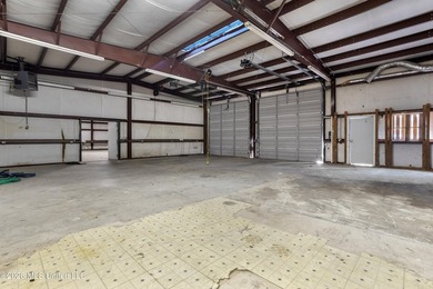 This 5,000-square-foot building, formerly operated as a county - photo 6