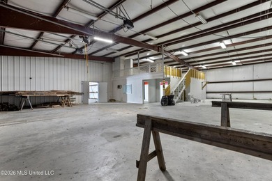 This 5,000-square-foot building, formerly operated as a county - photo 9