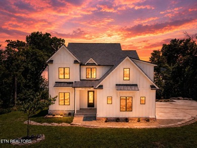 Experience waterfront luxury at its finest in this stunning - photo 1