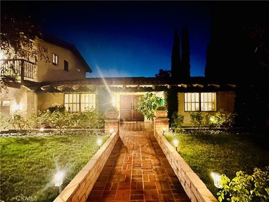 Custom built home perched high in Glendale's highly sought-after - photo 1